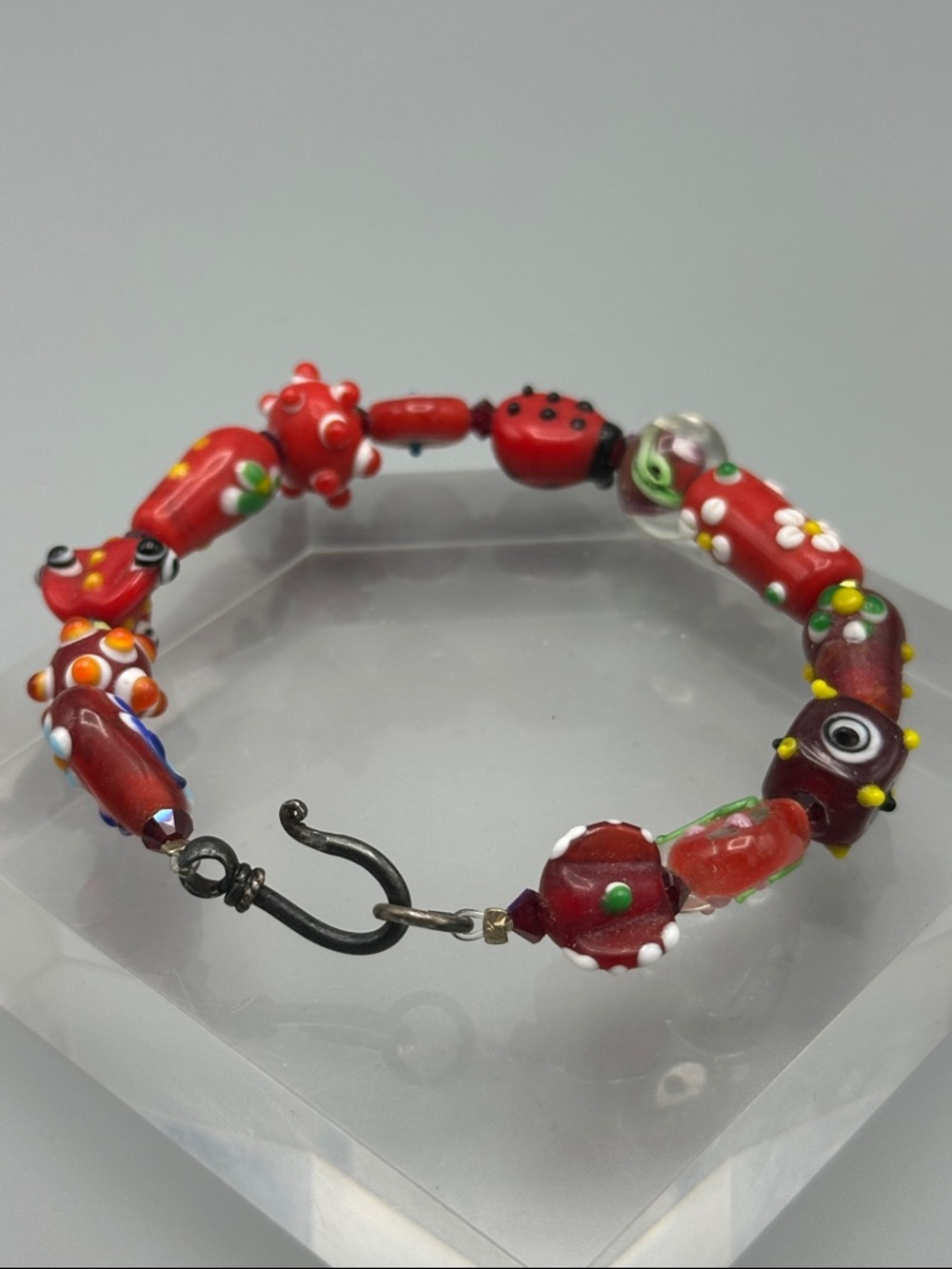 Red GLASS bracelet - Picture 3 of 4